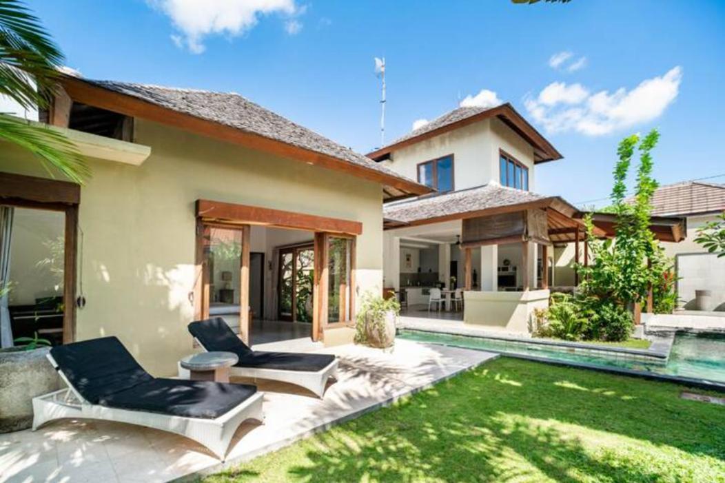 Villa Shanti, Sitara Villa Group Семиньяк Экстерьер фото